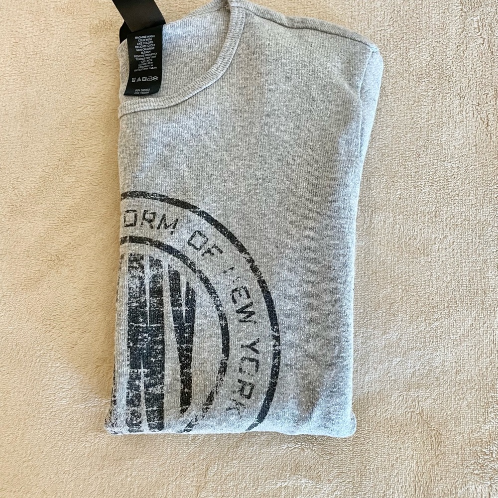 DKNY Jeans Crewneck Logo Top - Size M - Picture 8 of 11